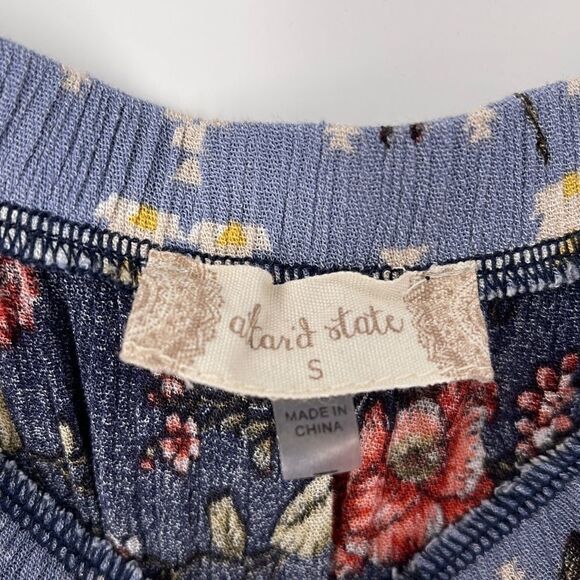 Altar’d States Off shoulder Crop Top - Picture 4 of 5